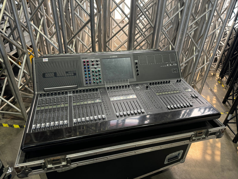 Yamaha CL5 Console with Rio 3224-D Stagebox | Case & Cover