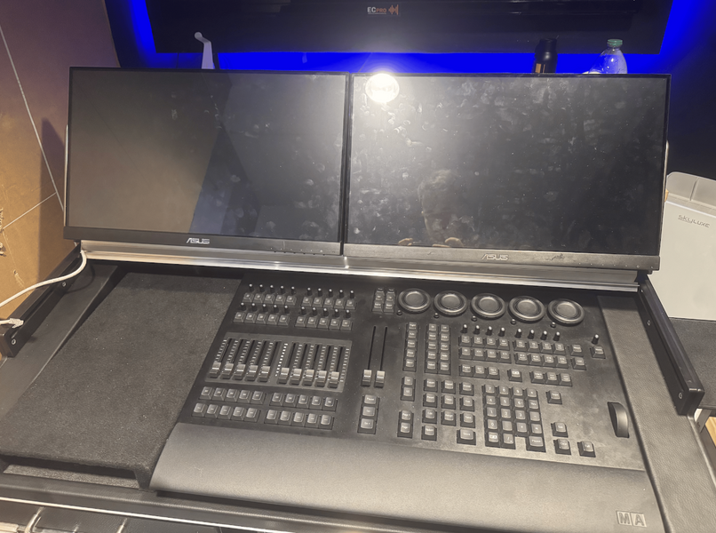 MA Lighting grandMA3 Command Wing with Fader Wing & NUC
