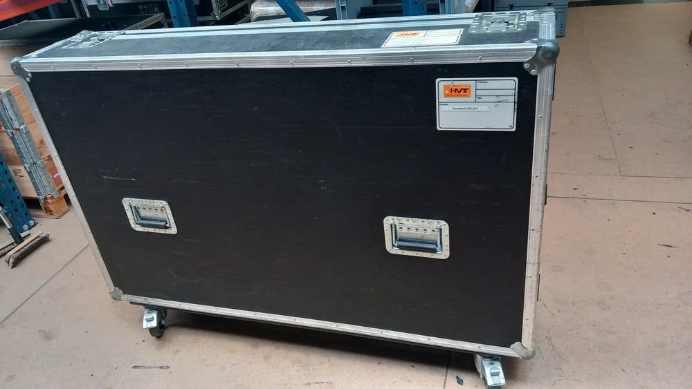 Soundcraft GB8 32-Channel Analogue Mixer with Case & PSU
