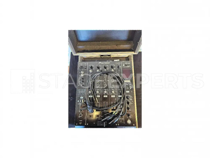 Pioneer DJM-900NXS 4-Channel DJ Mixer with 96 kHz Sound Card