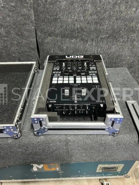 Pioneer DJ DJM-S7 Mixer with Case | 2-Channel Battle Mixer