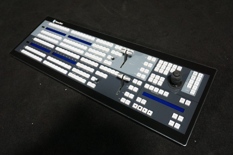 NewTek TriCaster 2 Elite + TR-TC1 2-Stripe Control Surface