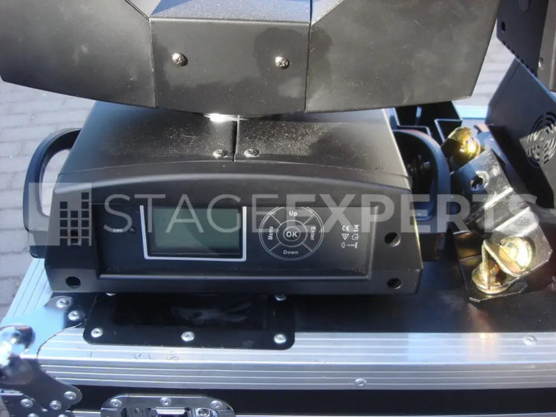 ETEC LED Big Eye 19x15W RGBW Moving Heads + Double Case