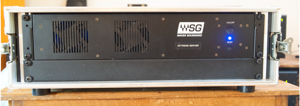 Waves Server Extreme V3.1 in Case with Netgear GS108 Switch