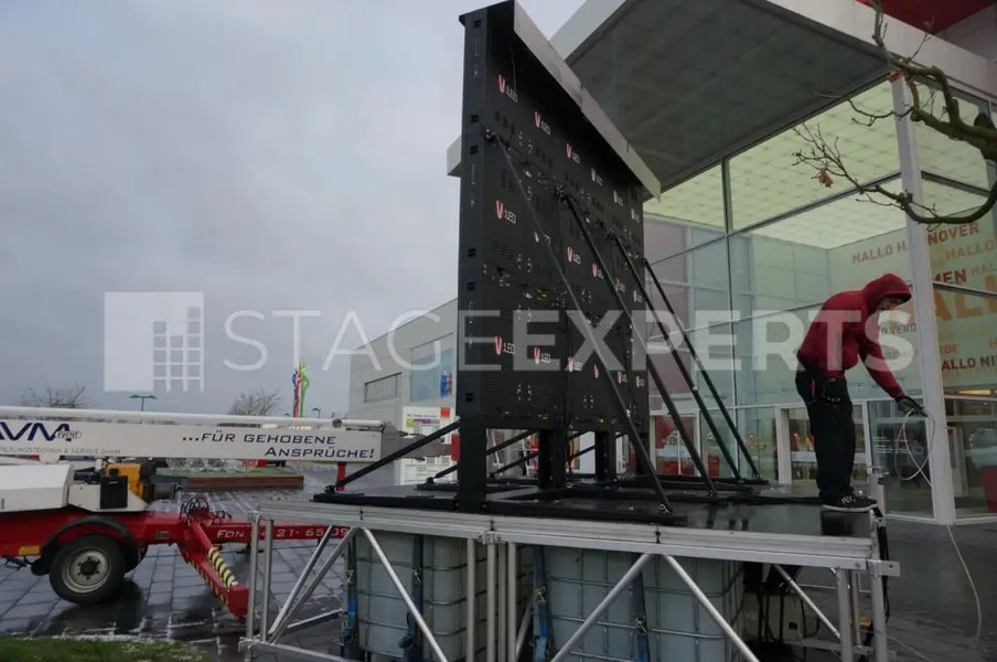 V:LED VSO10 Outdoor Touring LED Set 5.12 x 3.98 m