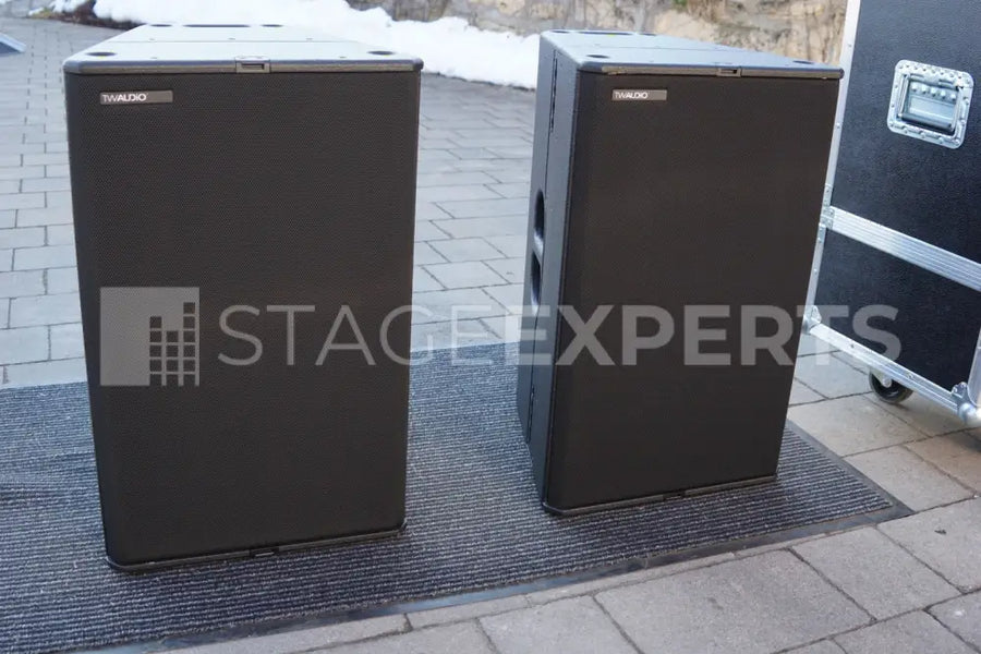 TW Audio T24N-60 Tops with 90° Horns, Brackets & Flight Case