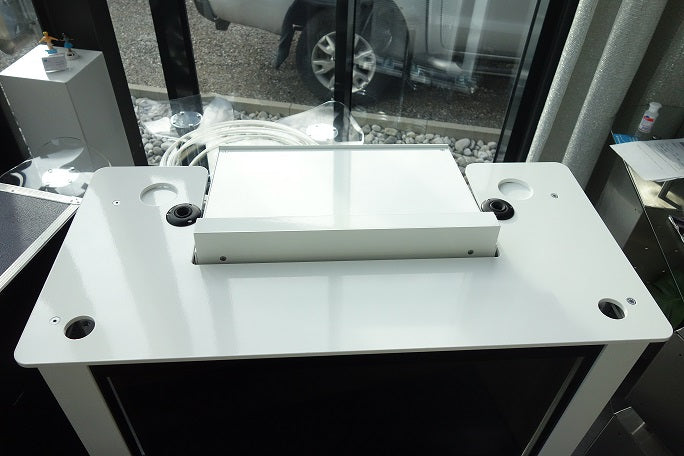 Rednerpult Manufaktur Multimedia Lectern Podium with 40in Screen