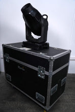 Load image into Gallery viewer, Martin MAC Viper Profile Moving Spot Light – High Output
