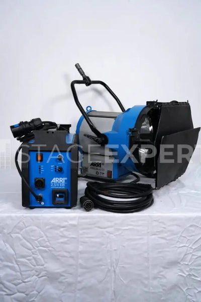 ARRI ARRISUN 2.5/4kW HMI PAR with Ballast & Lens Set