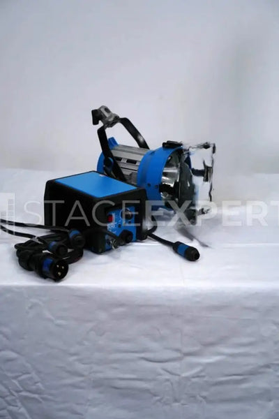 ARRI ARRISUN 200W HMI PAR Kit – Lamp, Ballast & Lenses