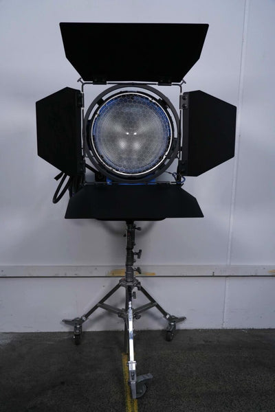 ARRI T12 12,000W Tungsten Fresnel – High-Output Lighting