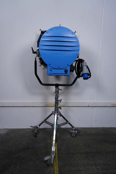 ARRI T12 12,000W Tungsten Fresnel – High-Output Lighting