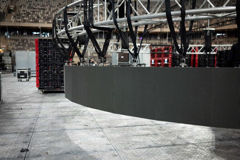 ROE Visual MC-7H Outdoor LED Wall Package, 270 m²
