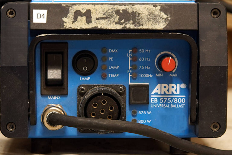 ARRI M8 800W HMI + EB 575/800 HS Ballast | Open Face