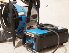 Load image into Gallery viewer, ARRI M8 800W HMI + EB 575/800 HS Ballast | Open Face
