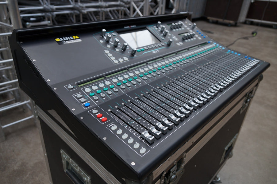 Allen & Heath SQ-7 digital mixer with Dynamic Trio & Hypabass