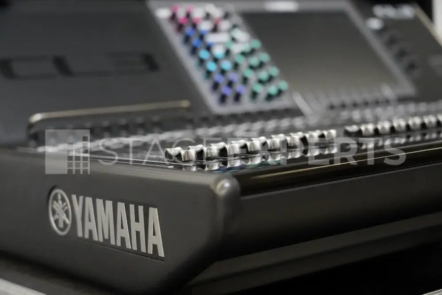 Yamaha CL3 Digital Mixing Console with Meter Bridge & Case