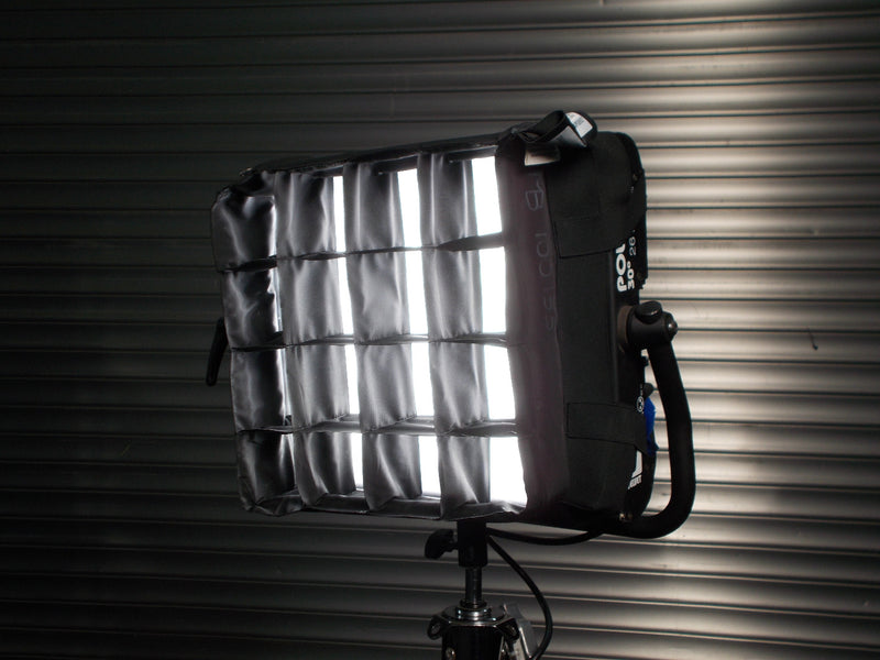 THELIGHT Velvet 1 Power Flood 1x1 LED Panel with Diffusers
