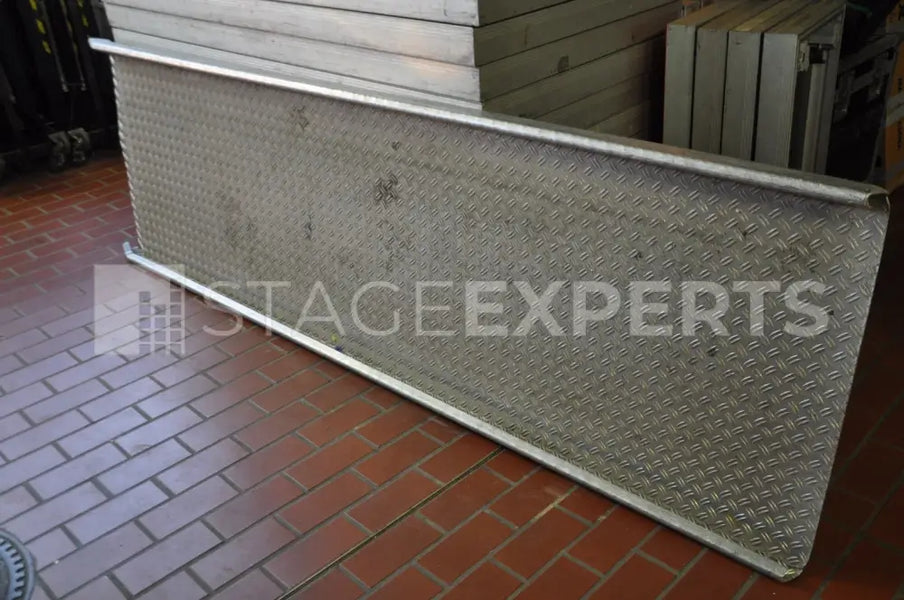 Aluminium Loading Ramp 3m x 0.86m – Used Chequer Plate