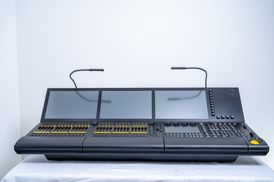 MA Lighting grandMA2 Full-Size Lighting Console + Case