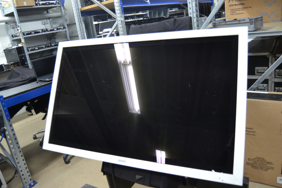 Sanyo CE52SR2 52-inch Outdoor Display – Set of 6 with Cases