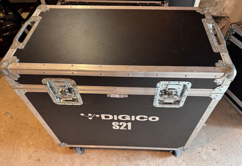 DiGiCo S21 + D‑Rack Bundle with DMI‑MADI Card & Flight Case