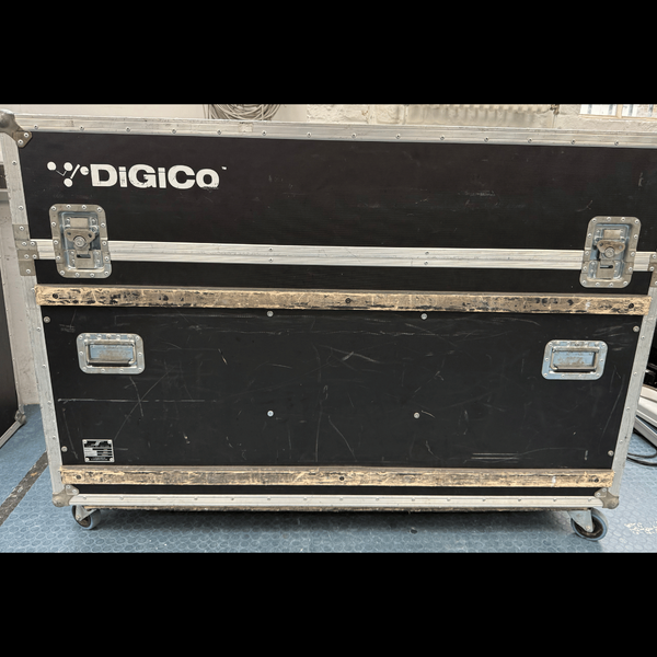 DiGiCo SD Ten Core 2 Digital Console (HMA) + Flightcase