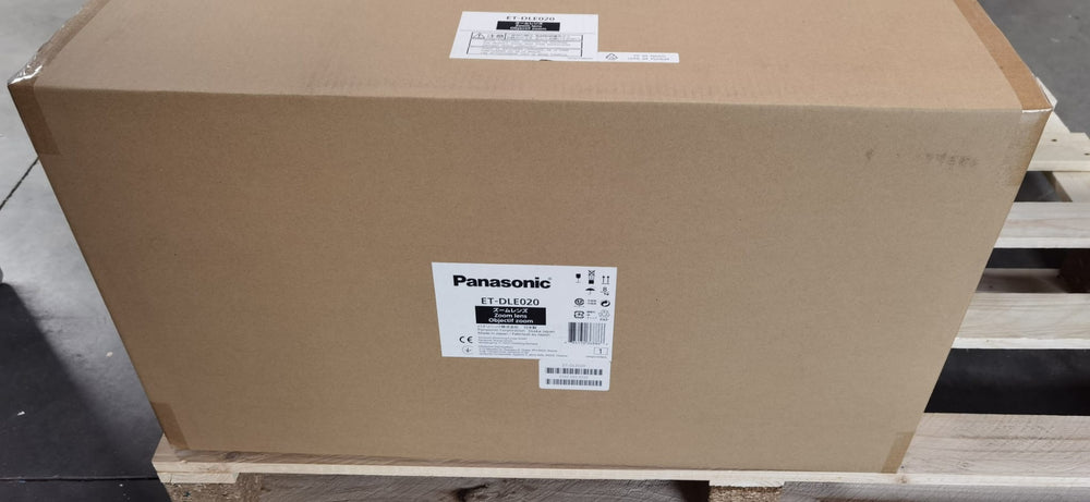 Panasonic ET-DLE020 Short-Throw Lens for 1‑Chip DLP Projectors