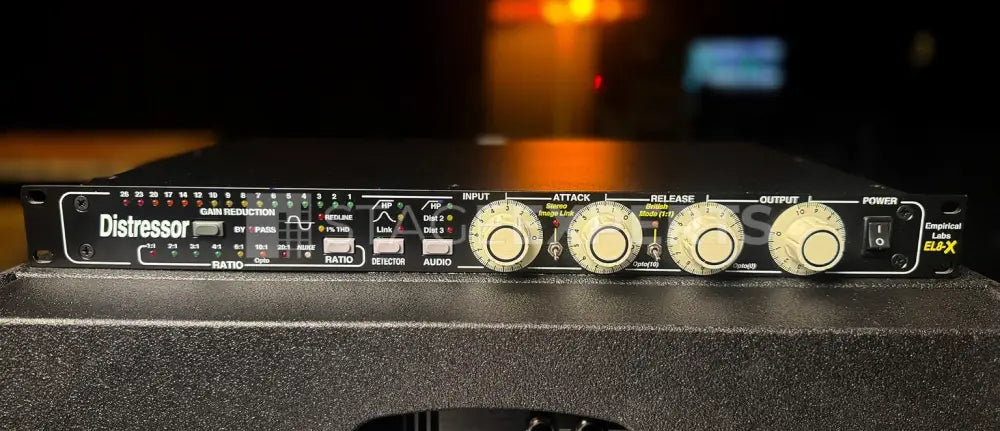 Empirical Labs EL8-X Distressor Compressor – Brit Mode