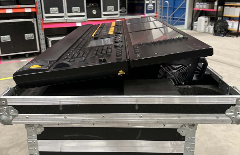 MA Lighting grandMA2 full-size professional lighting console