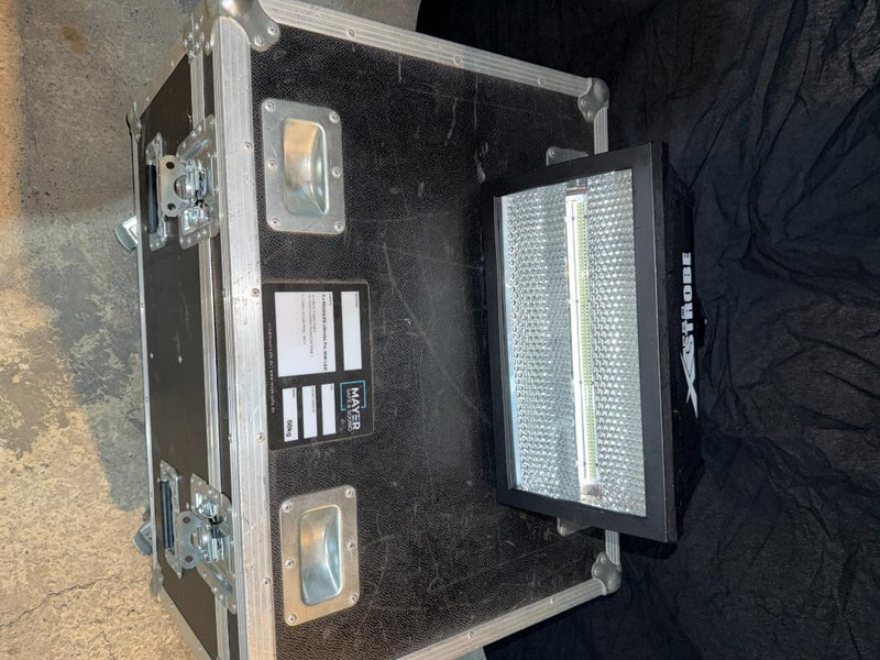 MediaLED xStrobe Pro 3000 Set of 4 LED Strobe Pack with Case