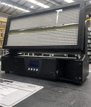 Load image into Gallery viewer, GLP JDC1 Strobe incl. 4-Way Flight Case
