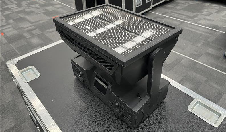 GLP JDC2 IP Strobe incl. 4-Way Flight Case