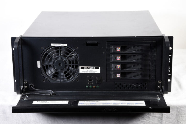 NewTek TriCaster TCXD8000 with 8000 CS & 3Play Bundle