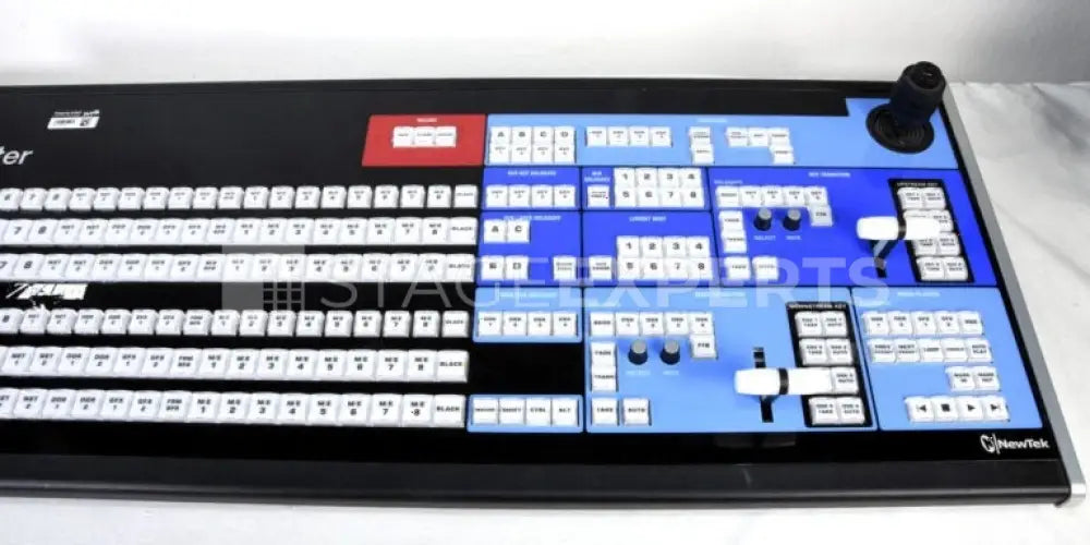 NewTek TriCaster TCXD8000 with 8000 CS & 3Play Bundle