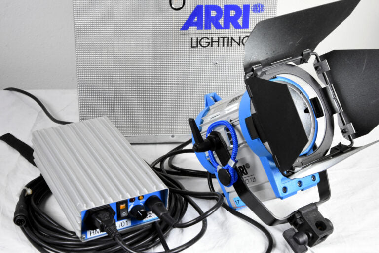 ARRI Compact 125 HMI Fresnel Kit – Daylight Film Fresnel