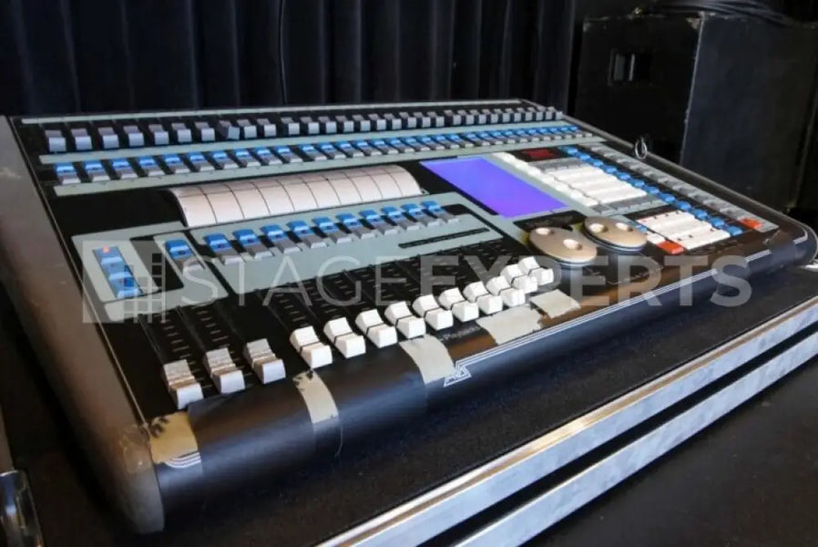 Avolites Pearl Tiger Lighting Console – Compact Pro Control