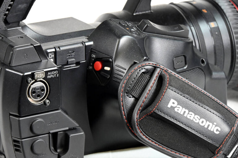 Panasonic AJ-PX270EJ Camcorder with P2 Cards, Batteries & PSU