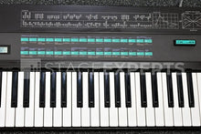 Load image into Gallery viewer, Yamaha DX7 FM Synthesizer with ROM Cartridges – Studio/Stage
