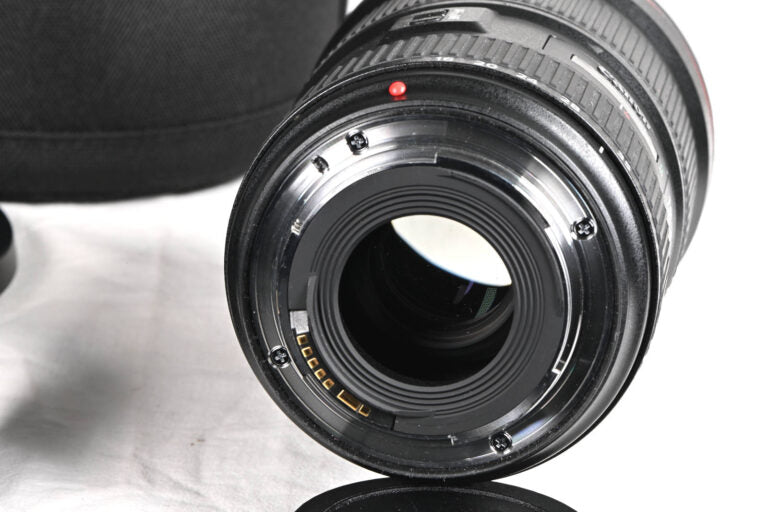 Canon EF 16-35mm f/2.8L III USM L-Series Wide Zoom