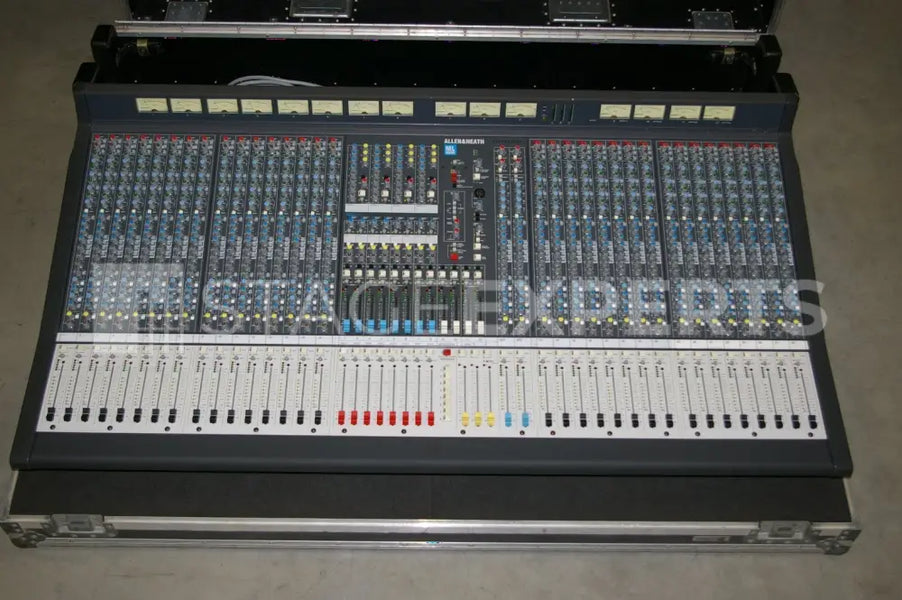 Allen & Heath ML4000 32+2/8/2 Analogue Mixer with Case