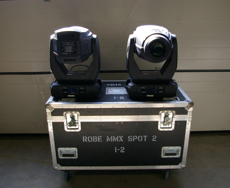 Robe Robin MMX Spot – Set of 2 with Case, Clamps & Cables