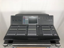 Load image into Gallery viewer, Yamaha CL5 Digital Mixing Console – 72 Mono + 8 Stereo
