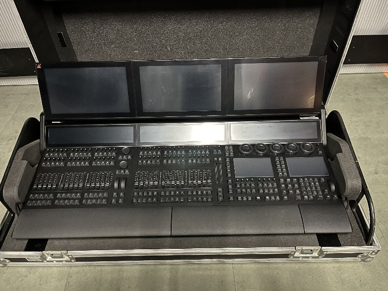 MA Lighting grandMA3 Full-Size Lighting Console – Flagship