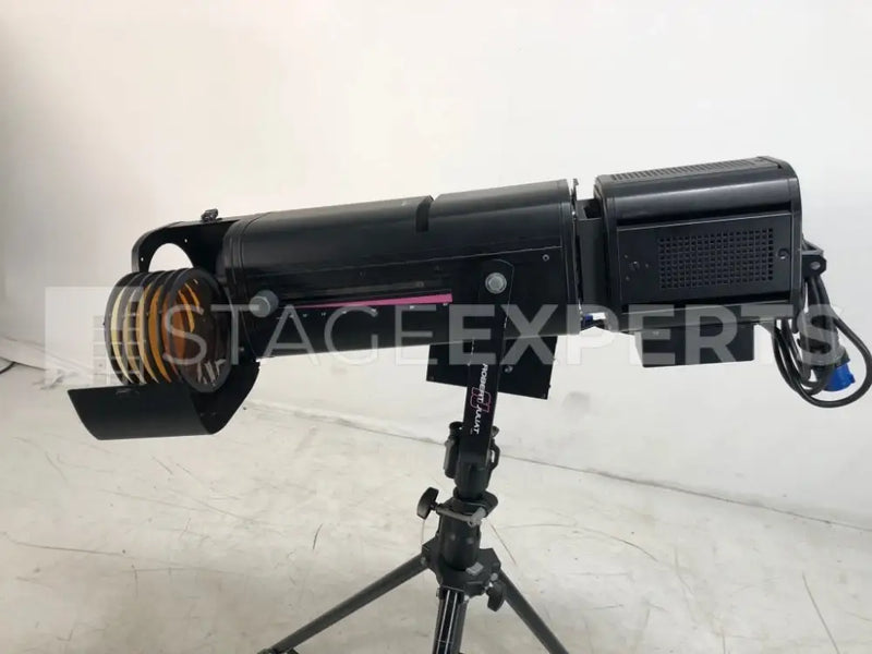 Robert Juliat Buxie MSD 575HR Followspot – Compact 575 W