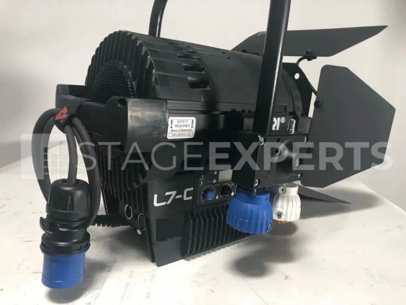 ARRI L7-C LE2 Pole-Op Fresnel with Barndoor & Flight Case