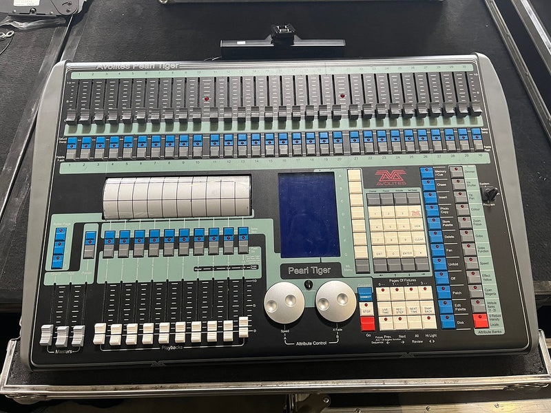 Avolites Tiger Lighting Console – 2048 Channels with Case
