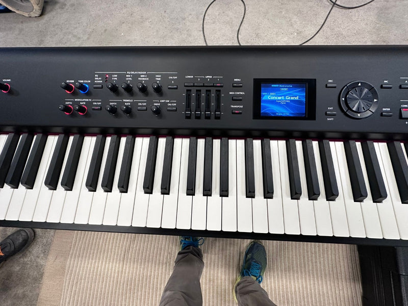 Roland RD-800 Digital Stage Piano with Gator Case & Pedals Included