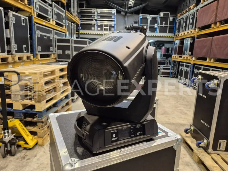 Robe Robin DLF Wash – 13 Fixtures with Flight Cases | Used