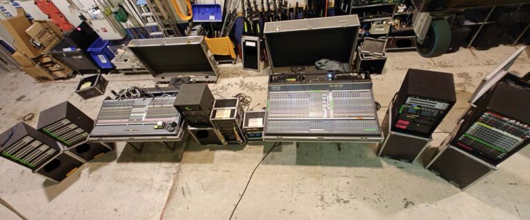 Midas XL250 & XL200 Analogue FOH/Monitor Package with Racks